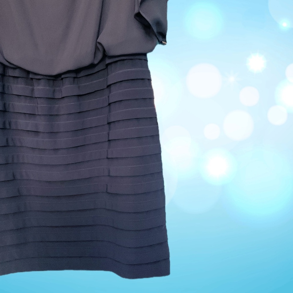 ESCAPE by Joanna Chen Cold Shoulder Cocktail Dress•NWT•19" p2p 35" length - Picture 4 of 4